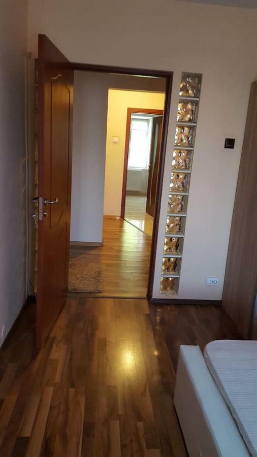 Apartament Gia Орадя Экстерьер фото