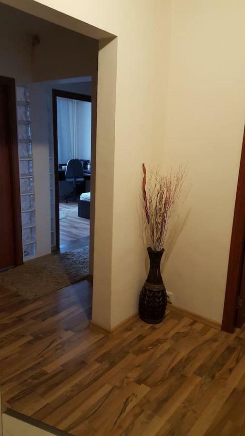 Apartament Gia Орадя Экстерьер фото